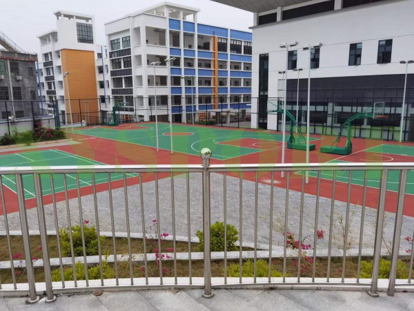 广州**实验小学体育运动场